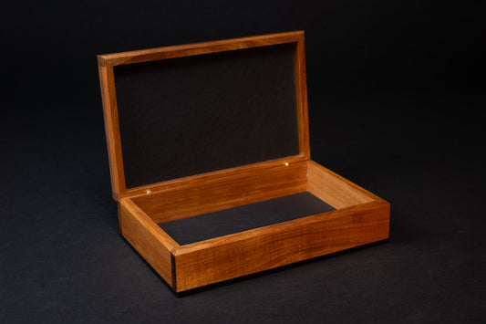 Boxiliary Box - Blackheart Sassafras